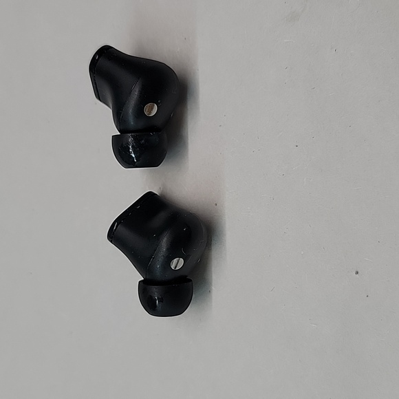 Beats Studio True Wireless Earbuds (Read Description) - Picture 2 of 5